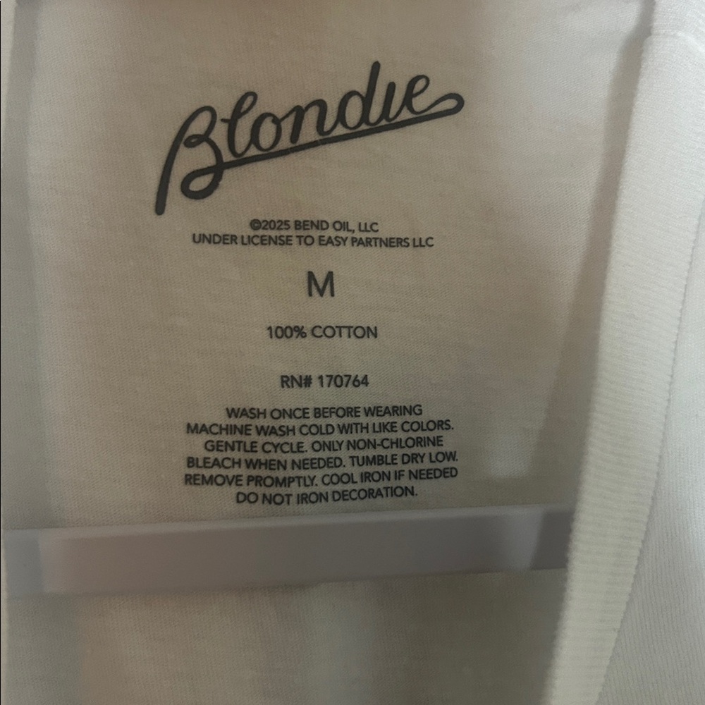 Blondie West Hollywood Graphic Tshirt - Picture 4 of 5